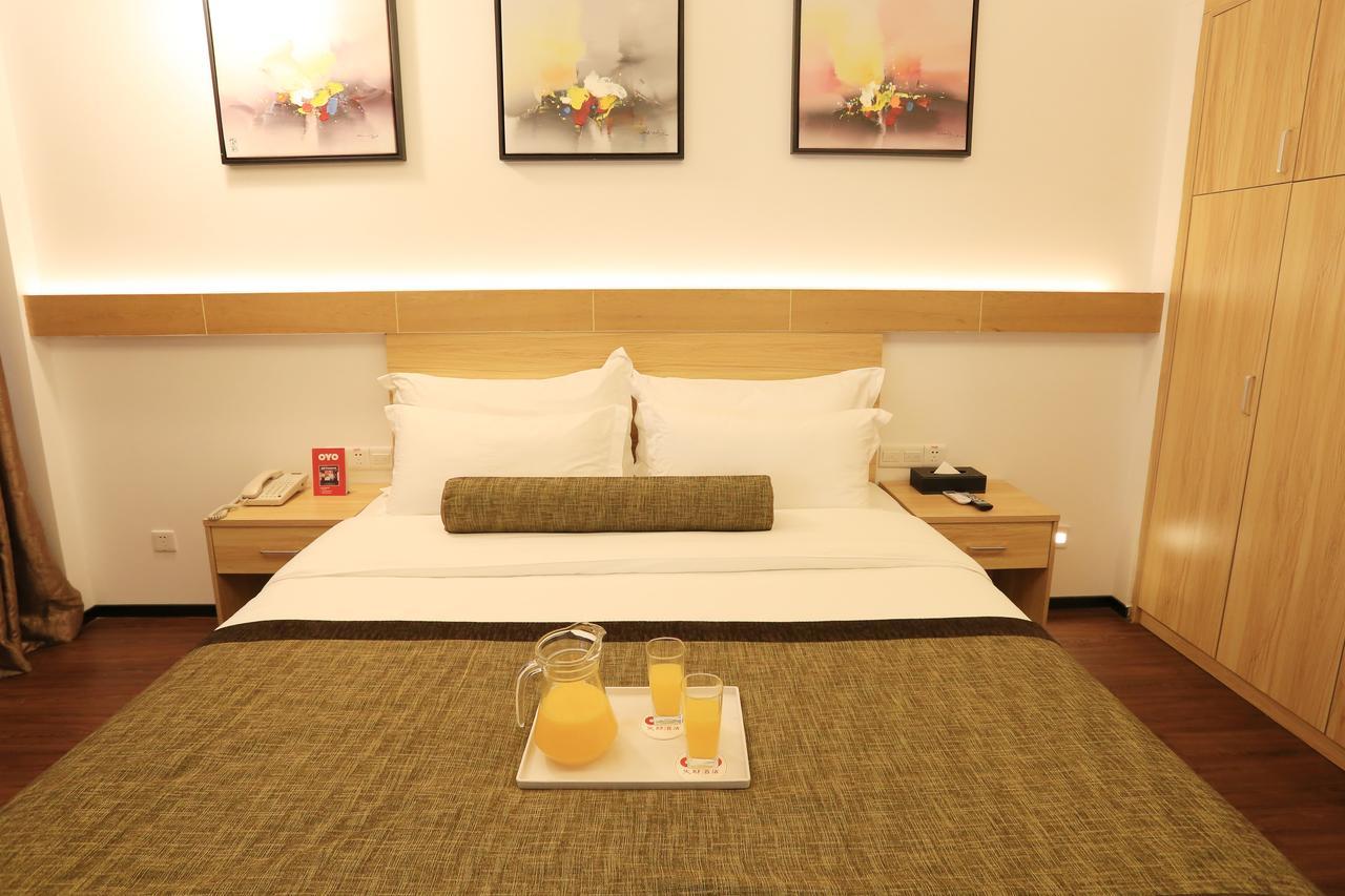 Oyo8001 Tiandi Hotel เซินเจิ้น ภายนอก รูปภาพ