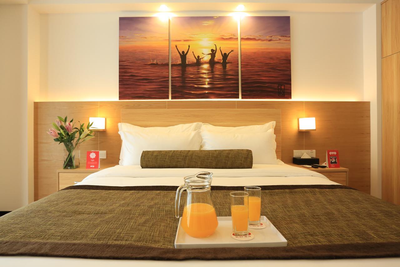 Oyo8001 Tiandi Hotel เซินเจิ้น ภายนอก รูปภาพ