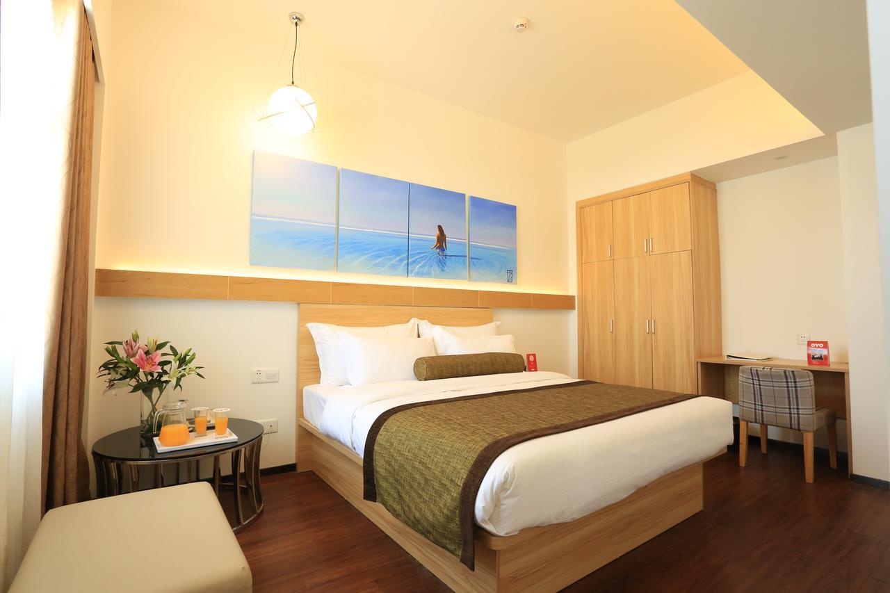Oyo8001 Tiandi Hotel เซินเจิ้น ภายนอก รูปภาพ