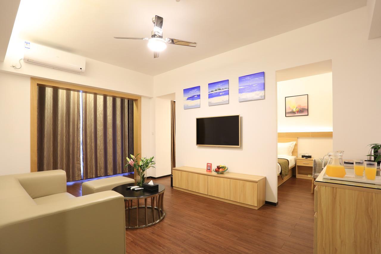 Oyo8001 Tiandi Hotel เซินเจิ้น ภายนอก รูปภาพ
