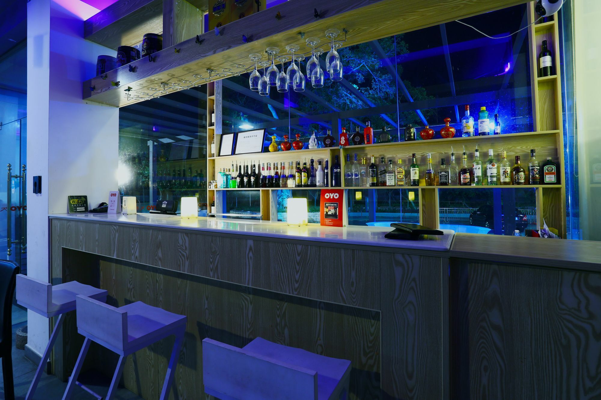 Oyo8001 Tiandi Hotel เซินเจิ้น ภายนอก รูปภาพ